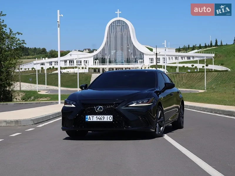 Lexus ES 2018