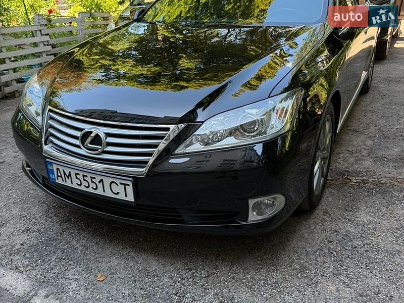 Седан Lexus ES 2010 в Житомирі