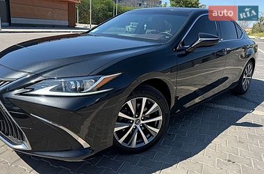 lexus es 2019 в Кривой Рог от профессионального продавца Виктор