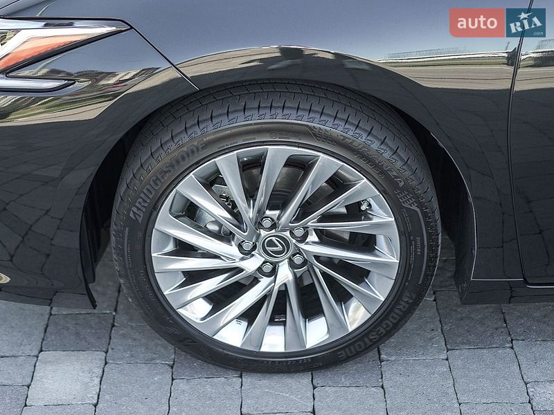 Седан Lexus ES 2024 в Львові фото 13 Седан Lexus ES 2024 в Львові