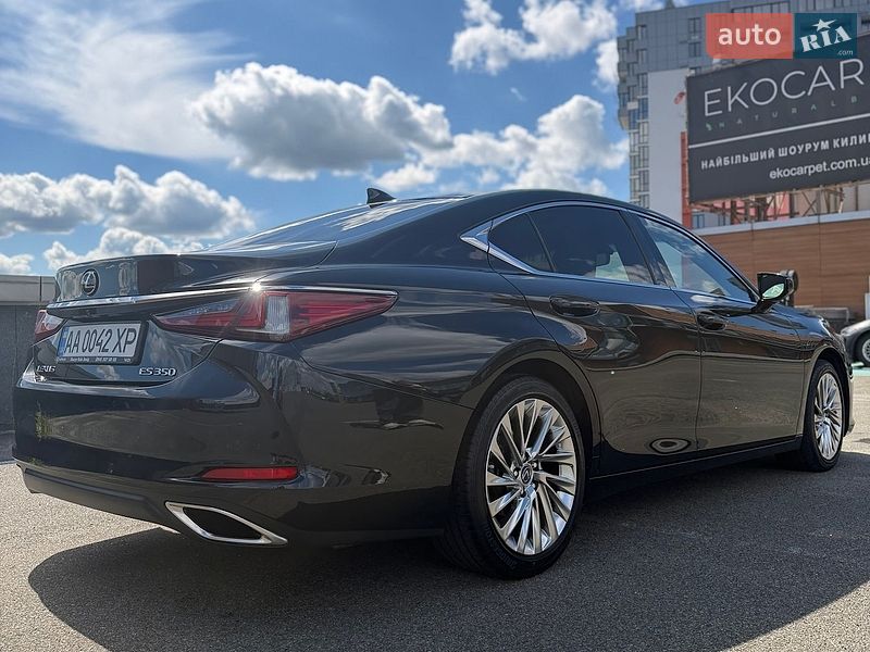 Седан Lexus ES 2019 в Києві