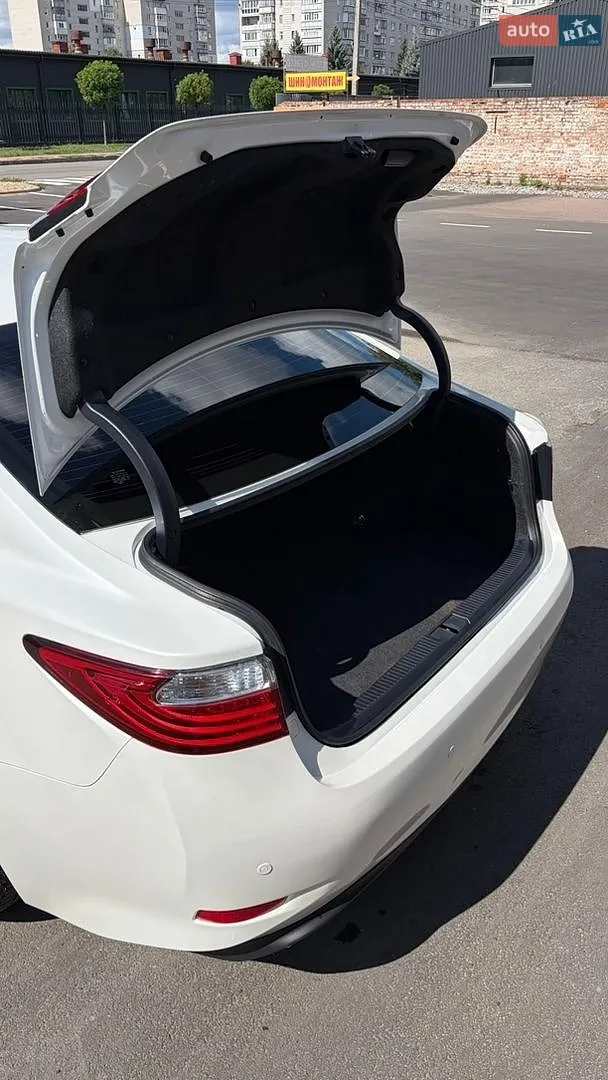 2012 Lexus ES - мініатюра 9