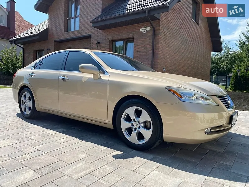 Lexus ES