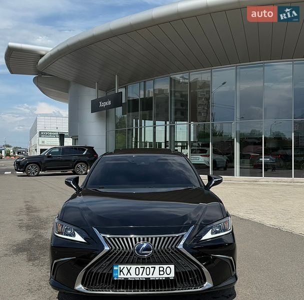 Седан Lexus ES 2021 в Хмельницком фото 2 Седан Lexus ES 2021 в Хмельницком