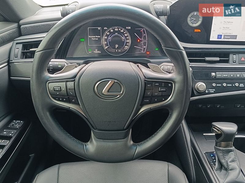 Седан Lexus ES 2024 в Києві