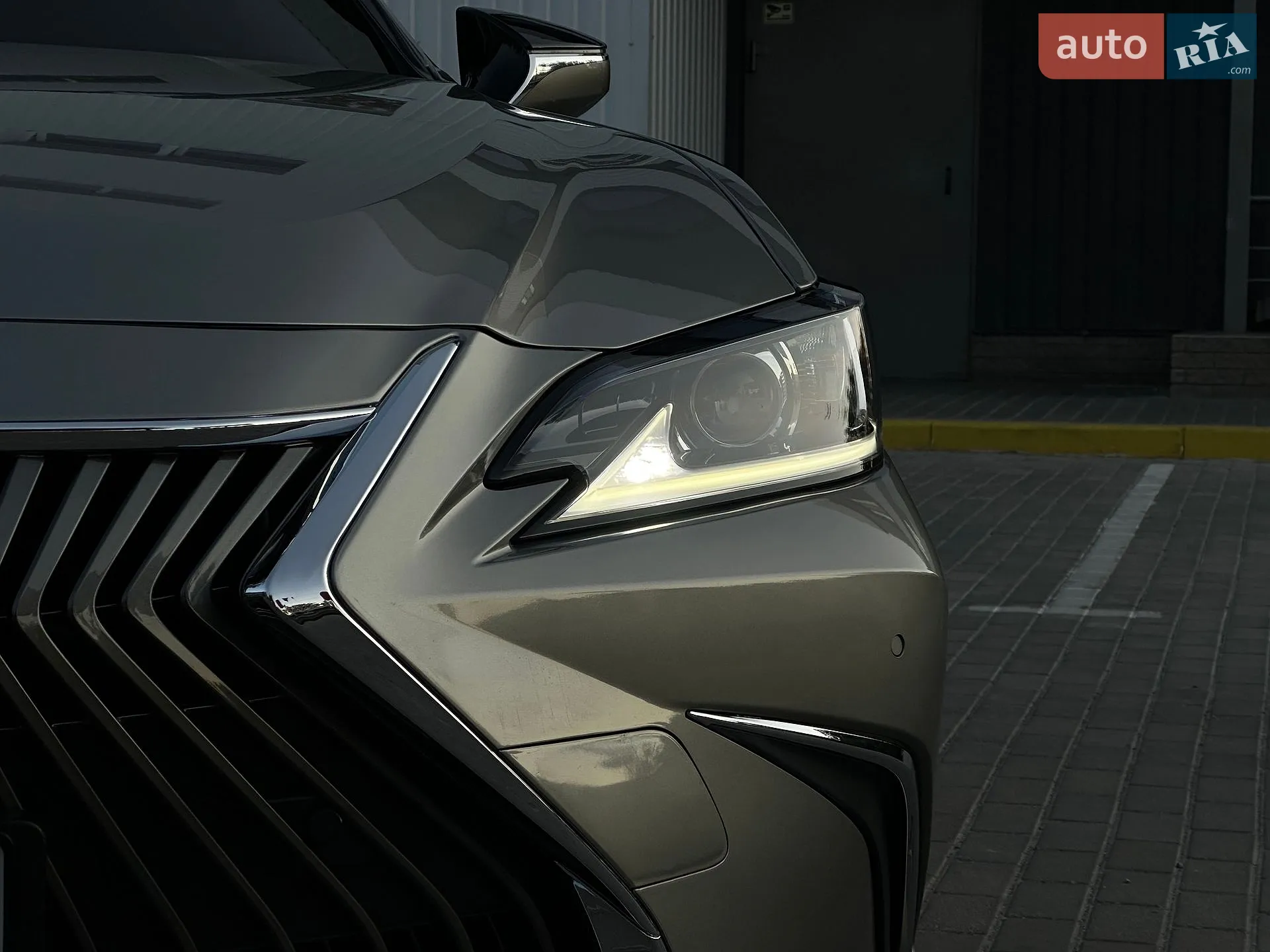 2021 Lexus ES - мініатюра 5