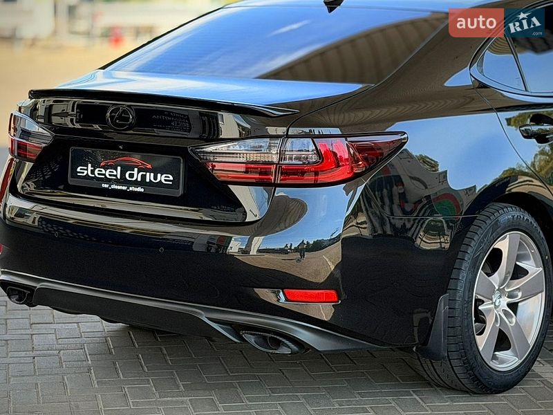 Седан Lexus ES 2017 в Миколаєві