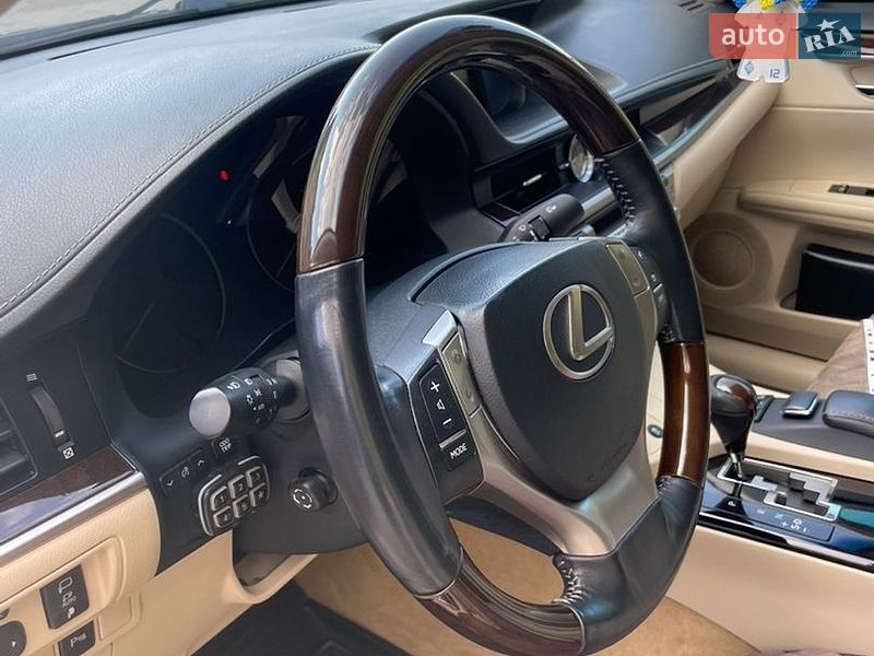 Седан Lexus ES 2014 в Обухові фото 17 Седан Lexus ES 2014 в Обухові