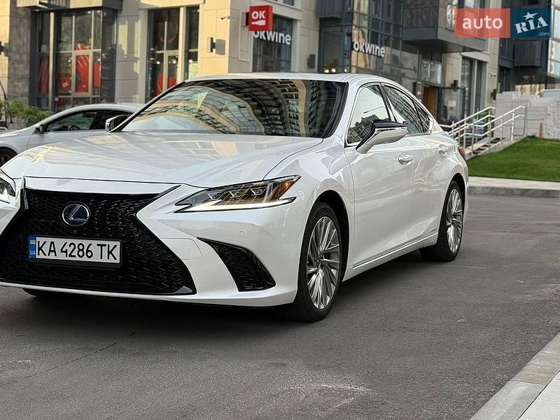 Седан Lexus ES 2019 в Києві