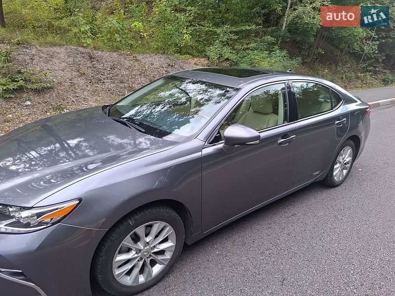 Седан Lexus ES 2014 в Києві