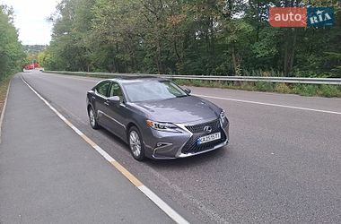 Седан Lexus ES 2014 в Києві