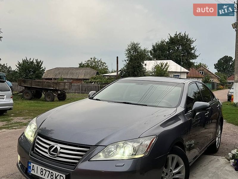 Седан Lexus ES 2011 в Борзне