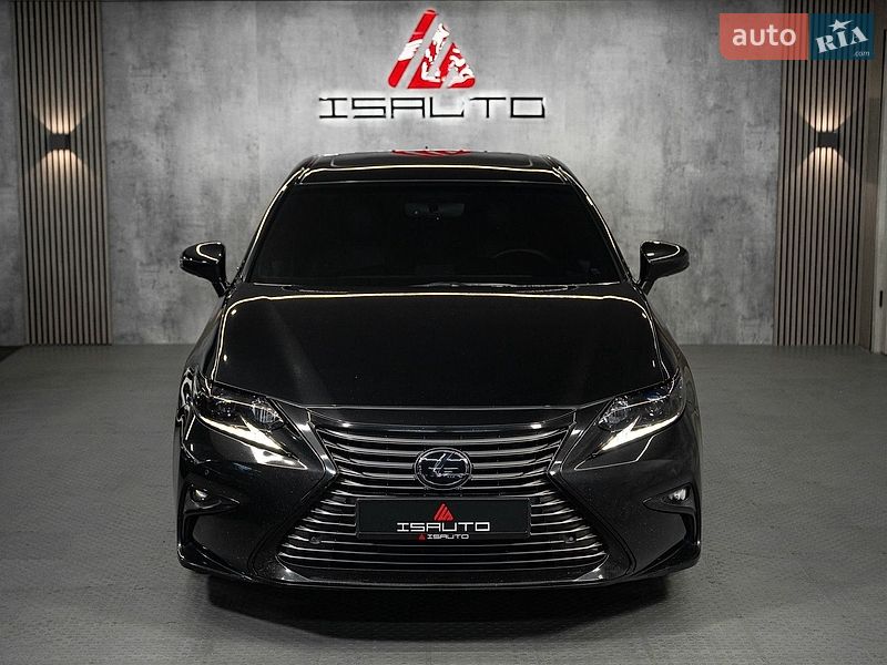 Седан Lexus ES 2016 в Одессе