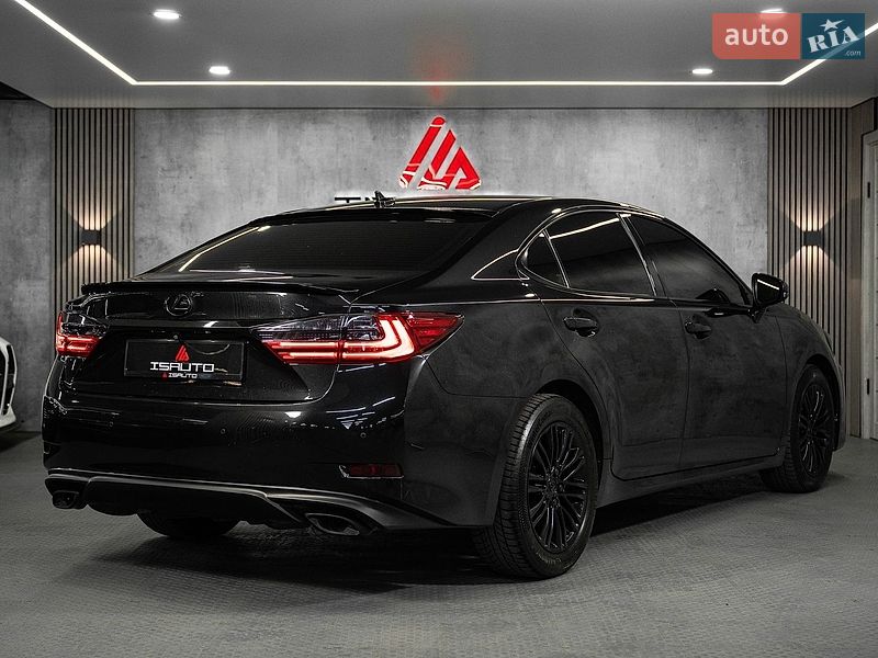 Седан Lexus ES 2016 в Одессе