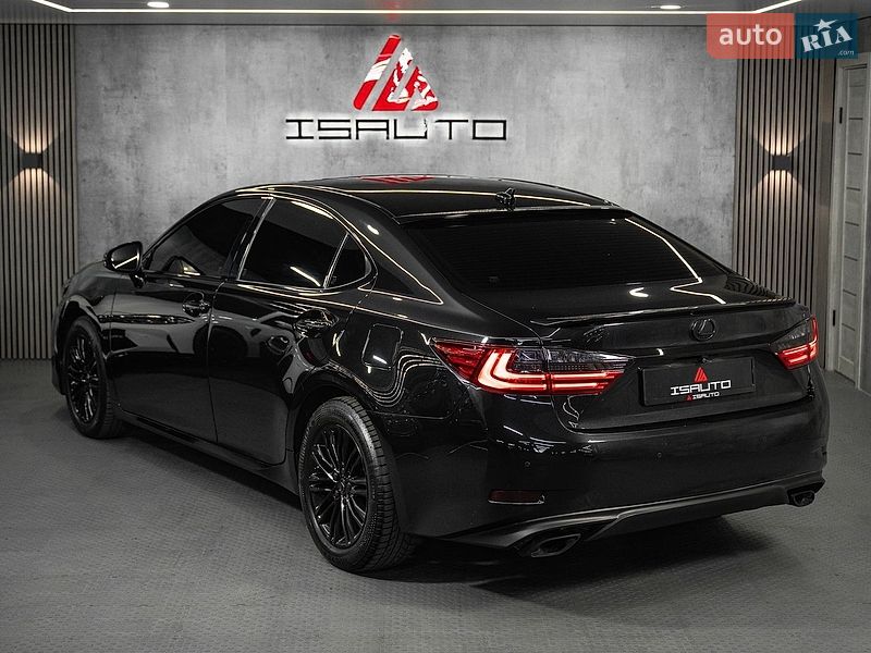 Седан Lexus ES 2016 в Одессе