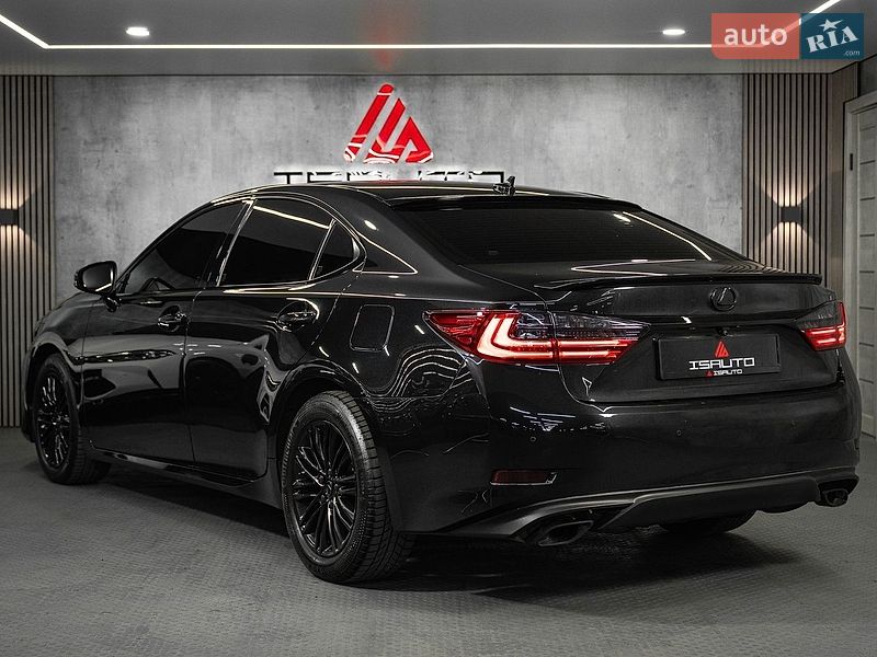 Седан Lexus ES 2016 в Одессе