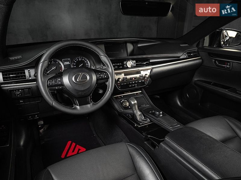 Седан Lexus ES 2016 в Одессе
