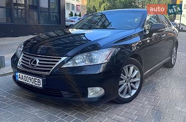 Седан Lexus ES 2011 в Виннице