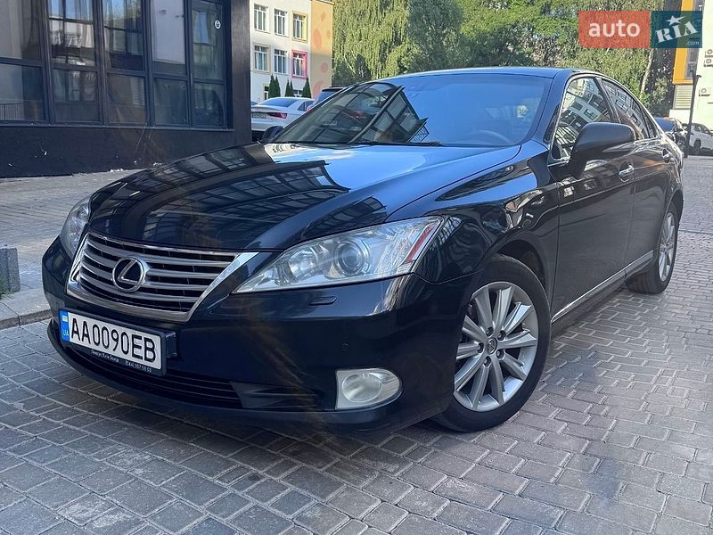 Седан Lexus ES 2011 в Виннице