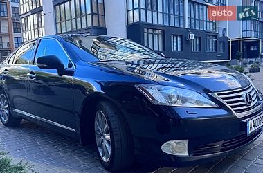 Седан Lexus ES 2011 в Виннице