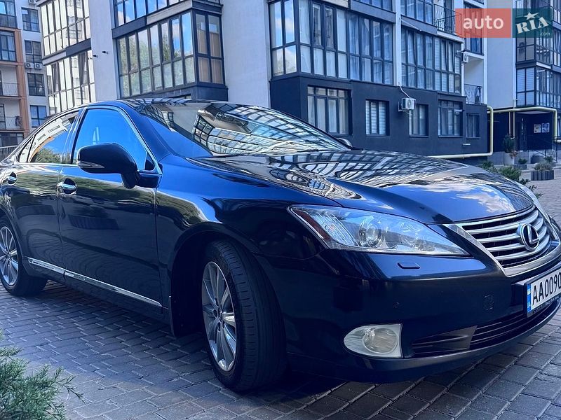 Седан Lexus ES 2011 в Виннице