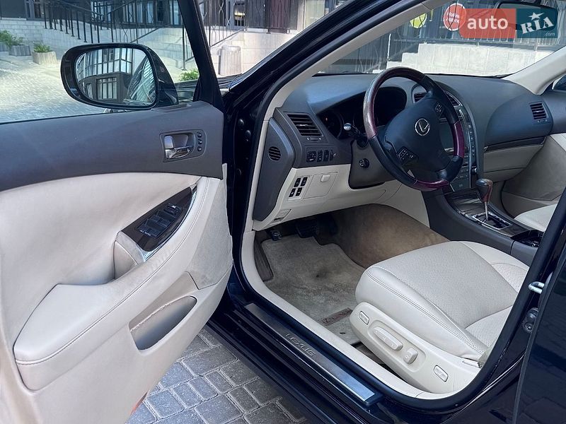 Седан Lexus ES 2011 в Виннице