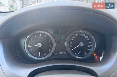 Седан Lexus ES 2011 в Виннице