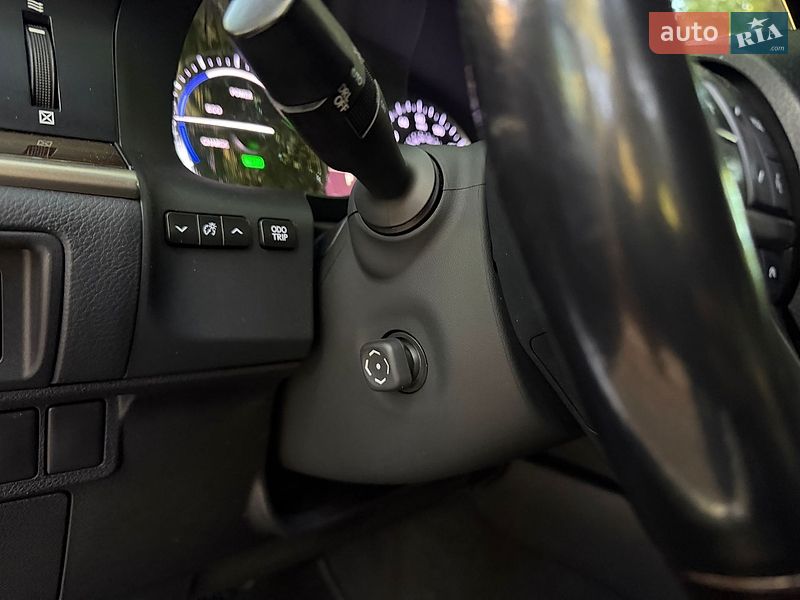 Седан Lexus ES 2016 в Одесі