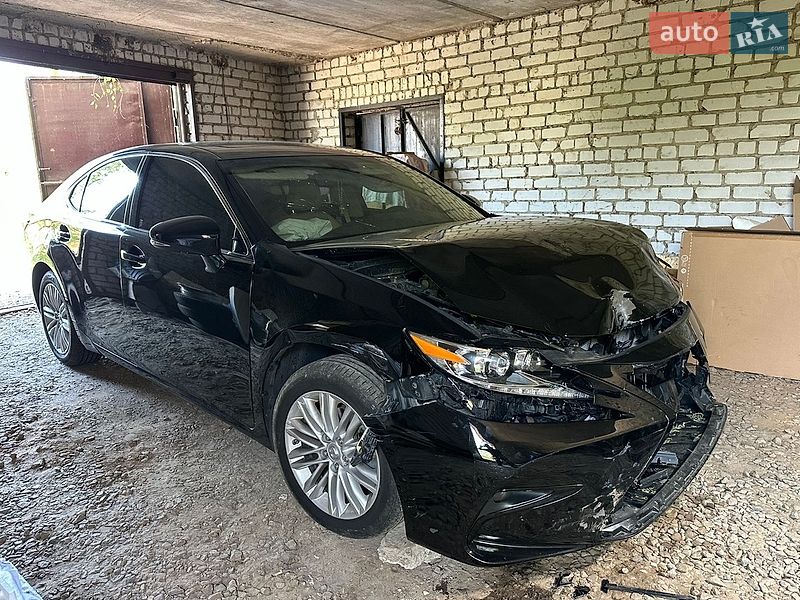 Седан Lexus ES 2016 в Харькове