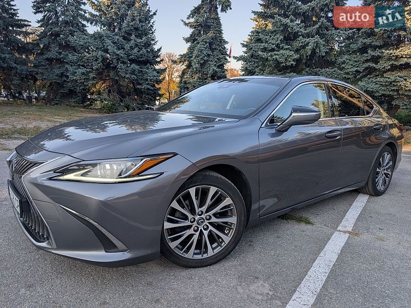 Седан Lexus ES 2021 в Києві