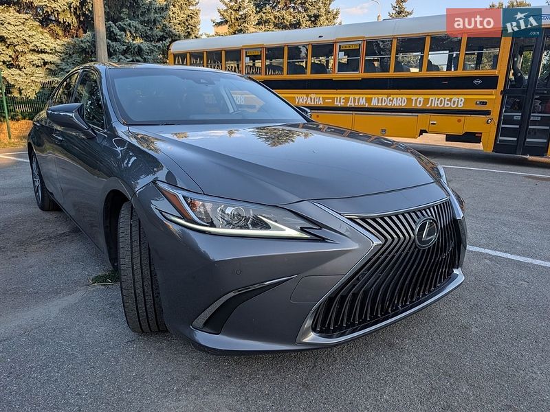 Седан Lexus ES 2021 в Києві