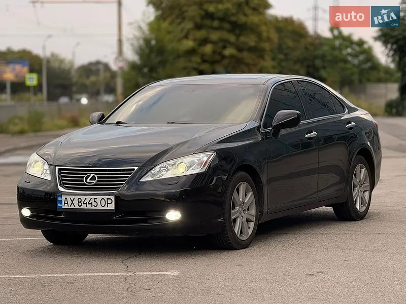 Lexus ES