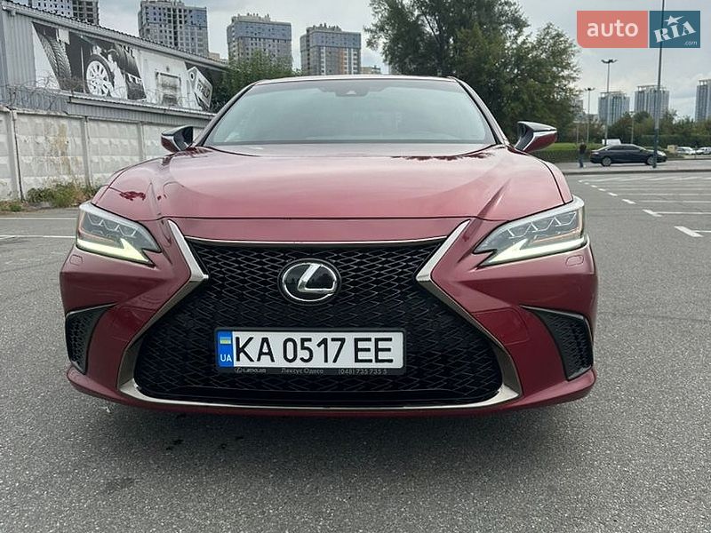 Седан Lexus ES 2019 в Києві