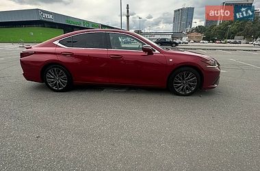 Седан Lexus ES 2019 в Києві