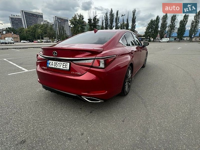 Седан Lexus ES 2019 в Києві