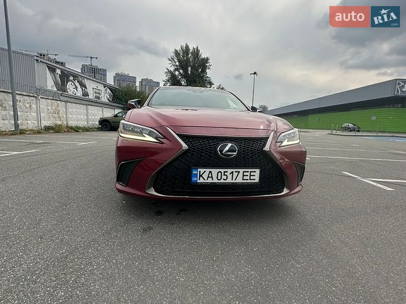 Седан Lexus ES 2019 в Києві