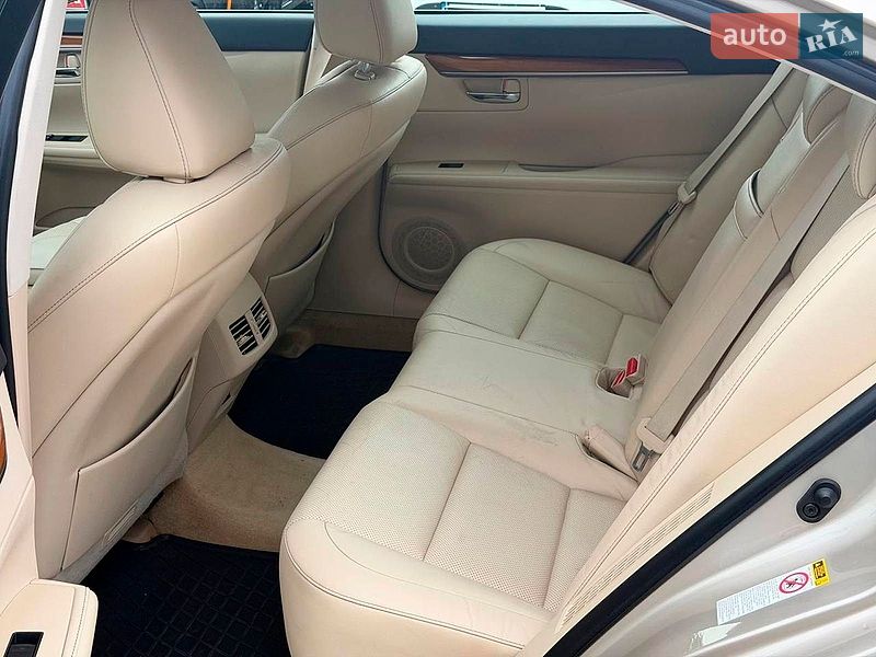 Седан Lexus ES 2015 в Одесі фото 17 Седан Lexus ES 2015 в Одесі