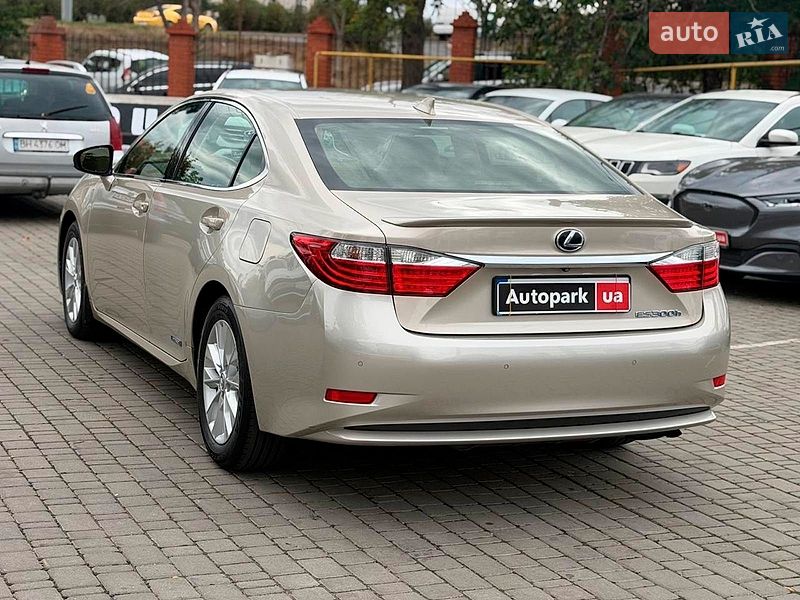 Седан Lexus ES 2015 в Одесі фото 4 Седан Lexus ES 2015 в Одесі