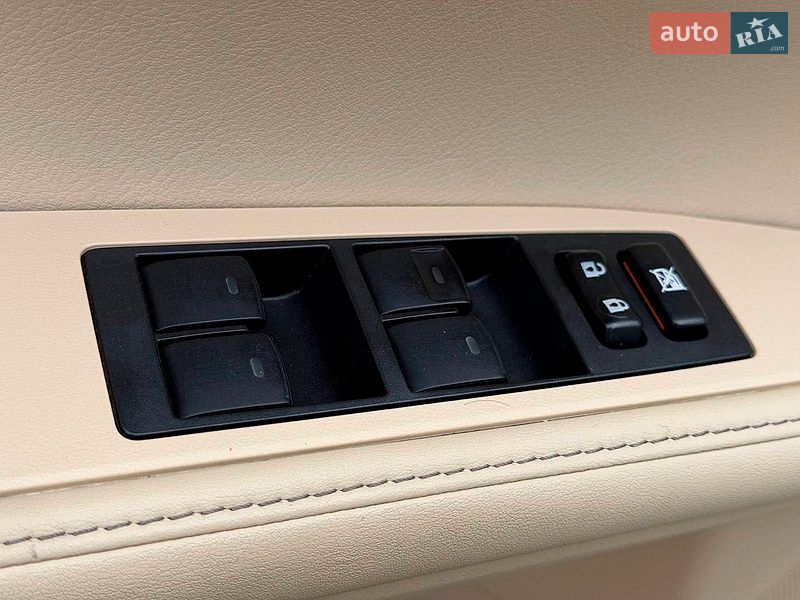 Седан Lexus ES 2015 в Одесі фото 10 Седан Lexus ES 2015 в Одесі