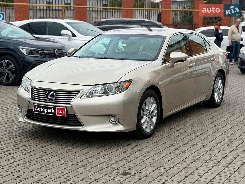Седан Lexus ES 2015 в Одесі фото Седан Lexus ES 2015 в Одесі