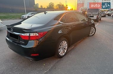 Седан Lexus ES 2014 в Києві