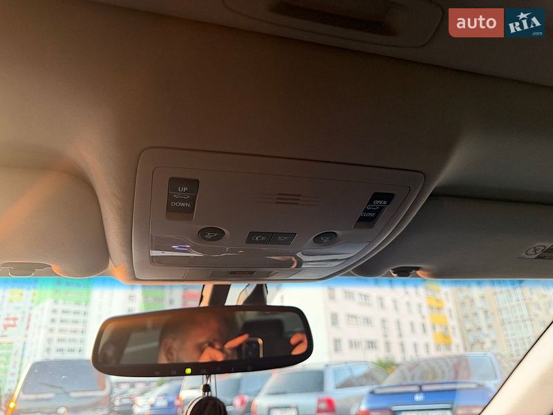 Седан Lexus ES 2014 в Києві