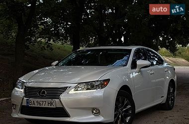 Седан Lexus ES 2013 в Кропивницком