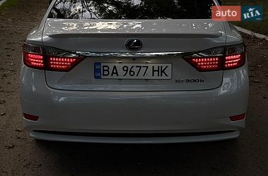 Седан Lexus ES 2013 в Кропивницком
