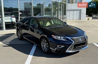 Седан Lexus ES 2015 в Харькове