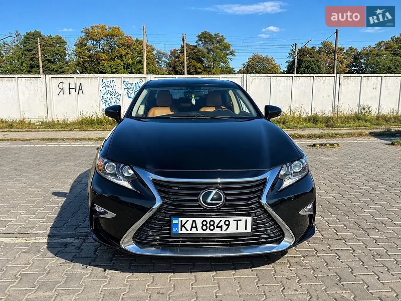Lexus ES 2016