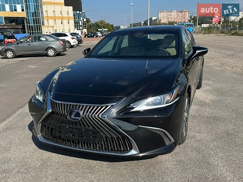 Lexus ES