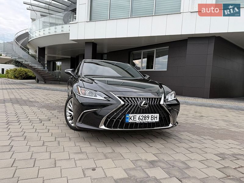 Седан Lexus ES 2021 в Дніпрі