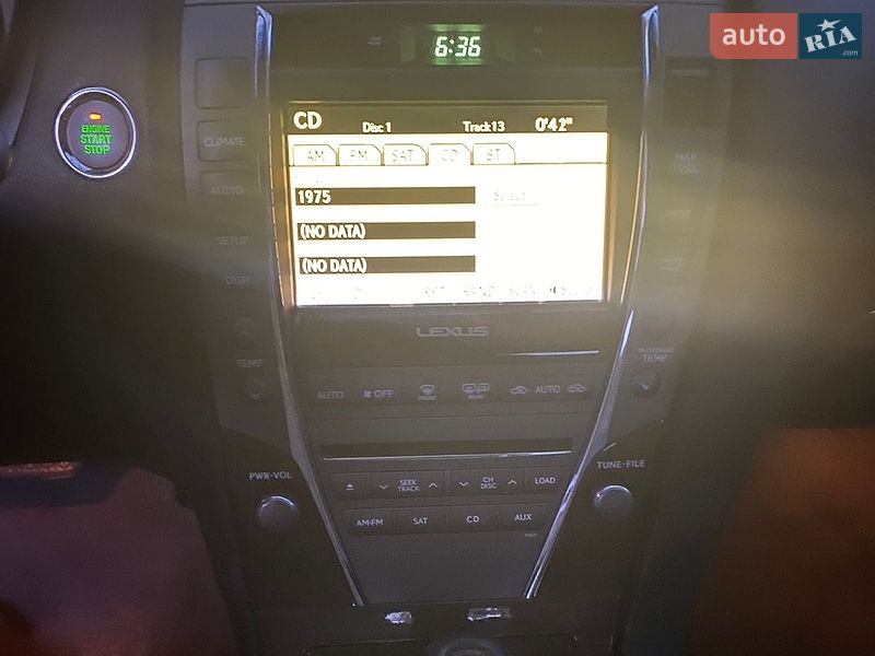 Седан Lexus ES 2012 в Южном