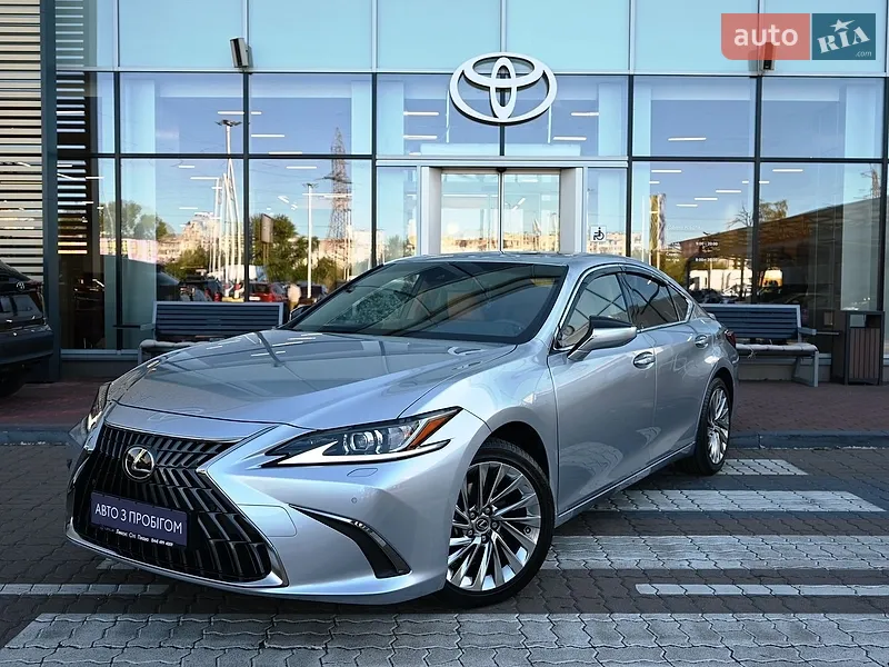 Lexus ES 2023